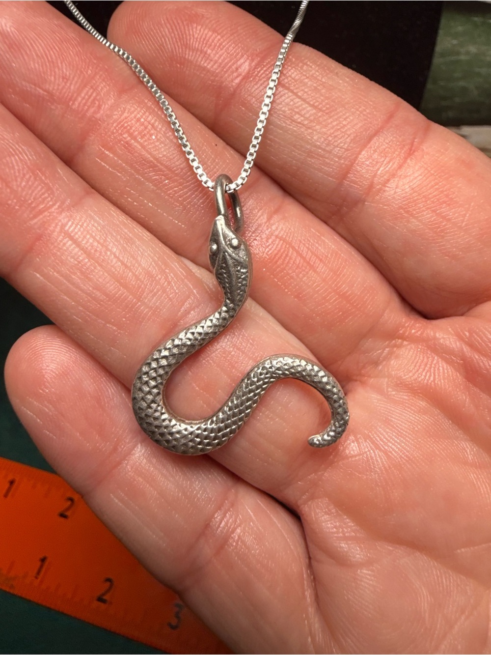 Silver Tone Snake Pendant Necklace 10inches